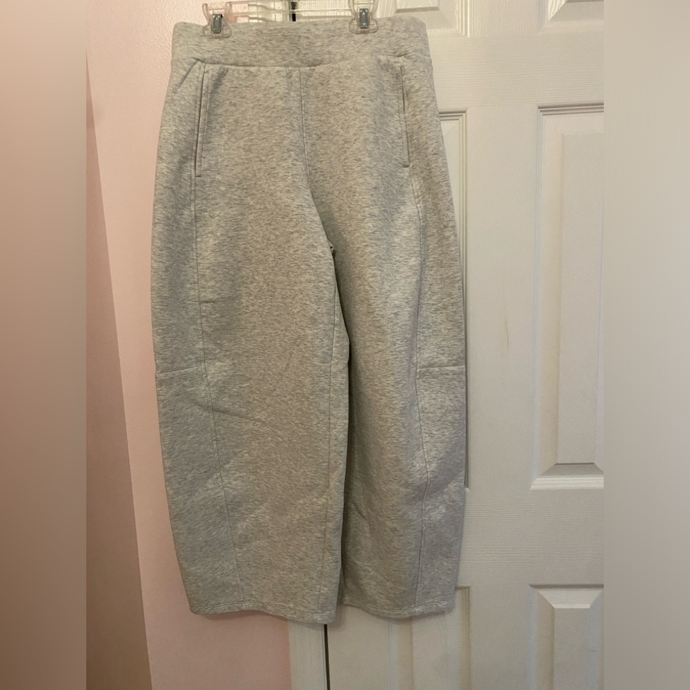Women’s Barrel Leg Gap Fit Pants